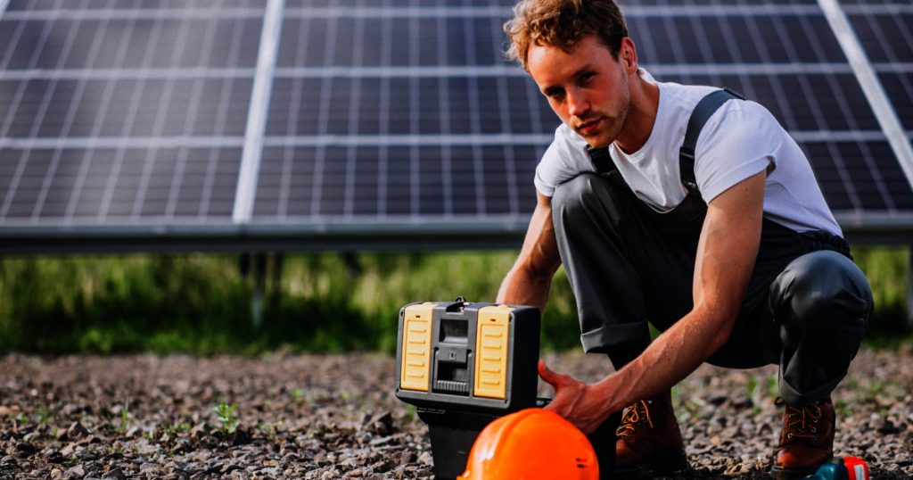 Licensed Electrician Magnetic Island For Solar Battery Install